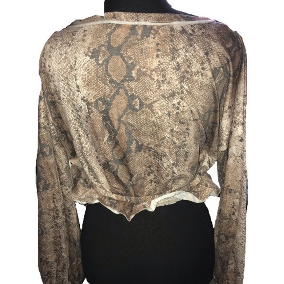 Altar’d State Snakeskin Print Ruffled Crop Top Size S - Picture 2 of 6